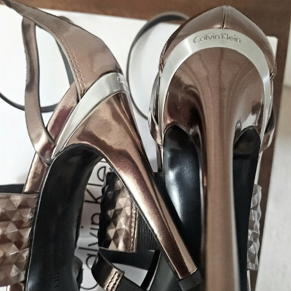 Calvin Klein Mayra Metallic dress sandals. Bronze Size 8. NWT - Picture 6 of 8
